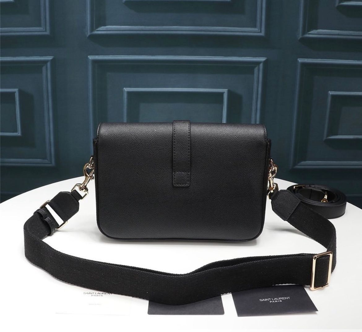 YSL Borsa Satchel media