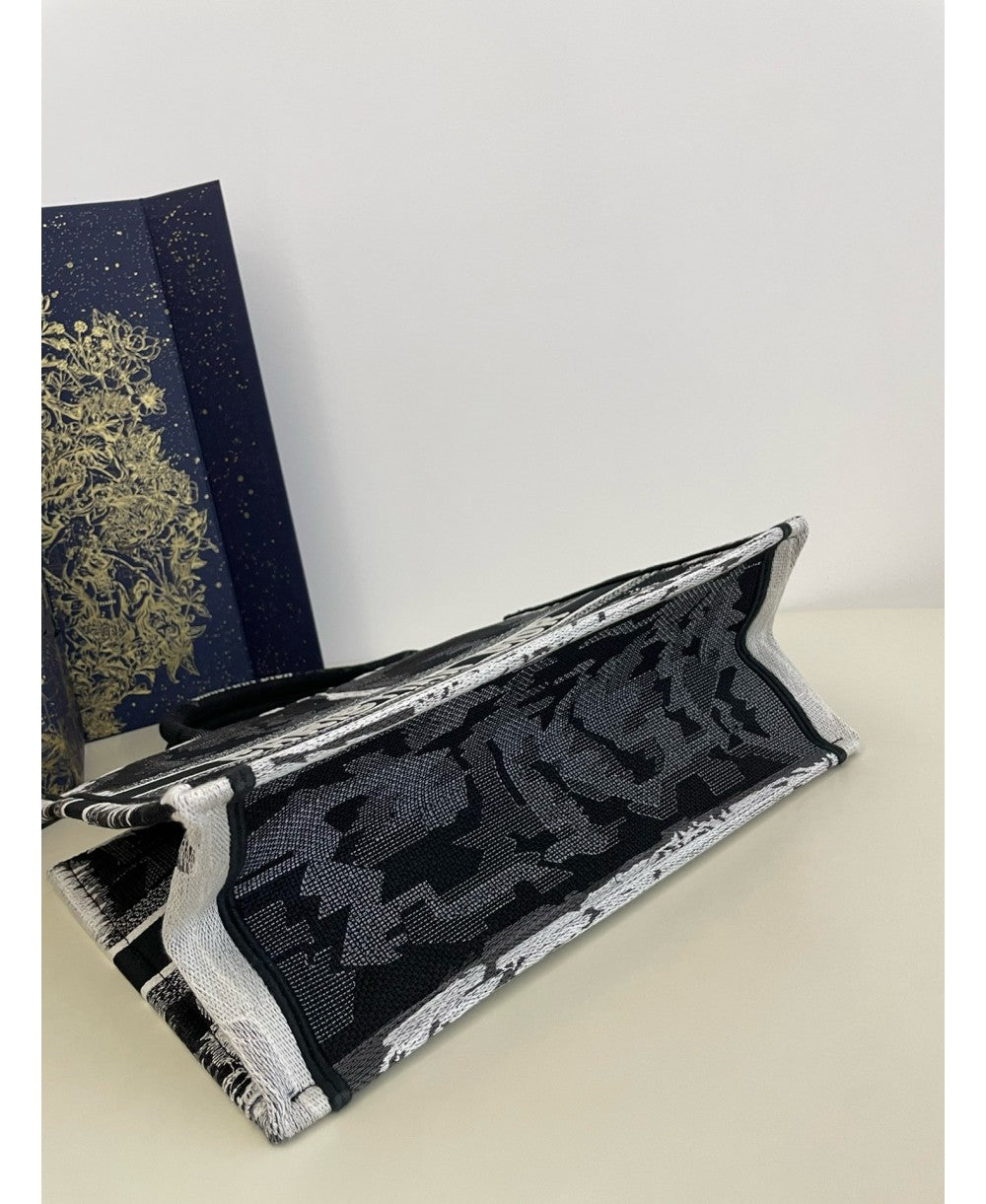 CHRISTIAN DIOR Medium Dior Book Tote