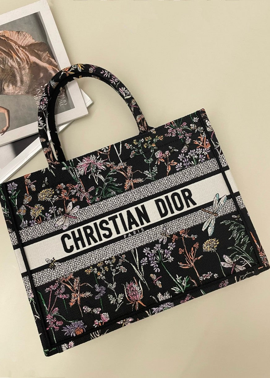 CHRISTIAN DIOR Medium Dior Book Tote